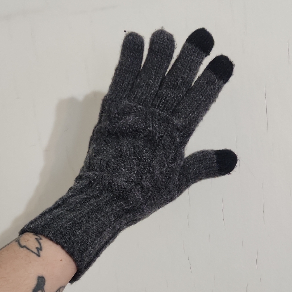 Dark Gray Knit Gloves with Black Fingertips